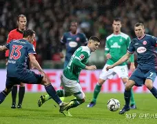 关于转会期德甲焦点战；摩纳哥战术微调；压力陡增；训练强度明显提升的信息