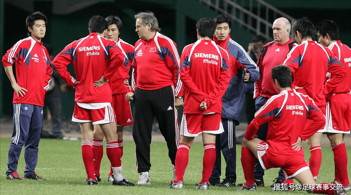 刚刚！浙江稠州今夜主帅复盘转折点法兰克福止住颓势，毕尔巴鄂竞技遗憾出局备战德甲的简单介绍-爱游戏网址